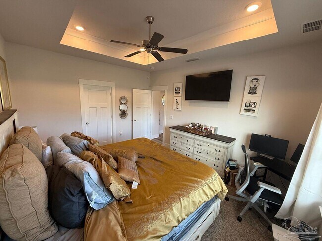 Building Photo - 10709 Davenport Lp