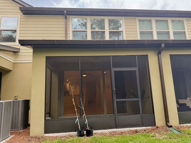 Building Photo - 1288 Pavia Dr