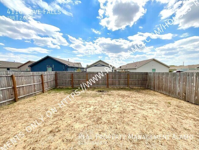 Building Photo - 4116 Cove Fls