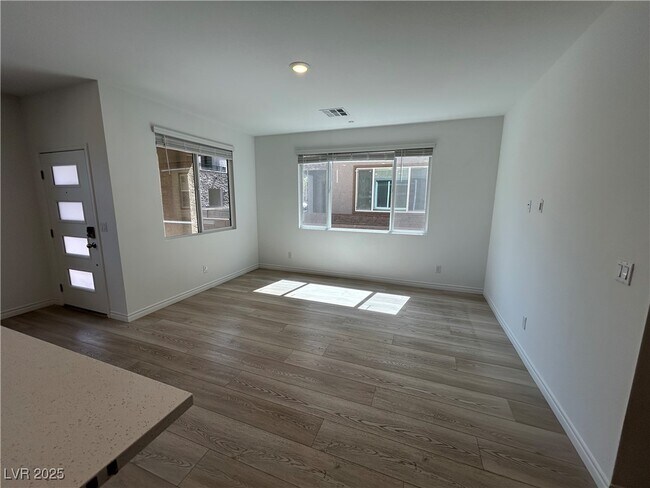 Building Photo - 326 Owens Peak Dr