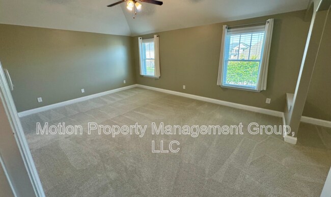 Building Photo - 5464 Everlook Cir