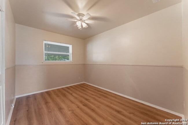 Building Photo - 626 Aviation Ave