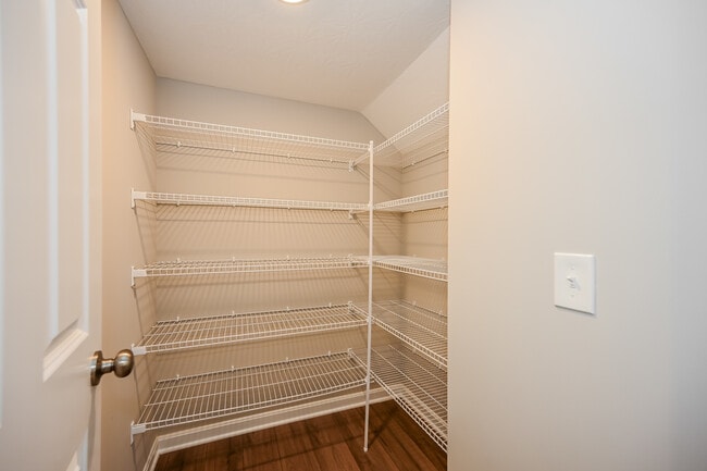 Building Photo - 4930 Pebble Ct