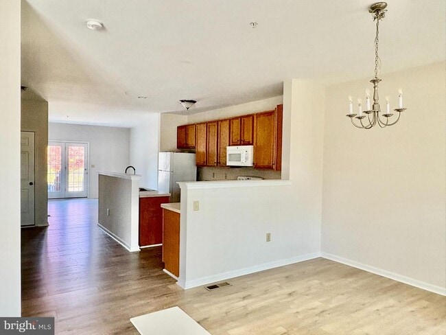 Building Photo - 2148 Danville Dr