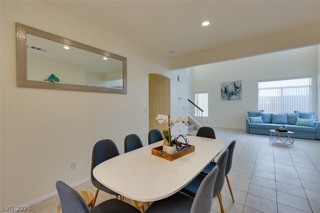 Building Photo - 7886 Blue Brook Dr