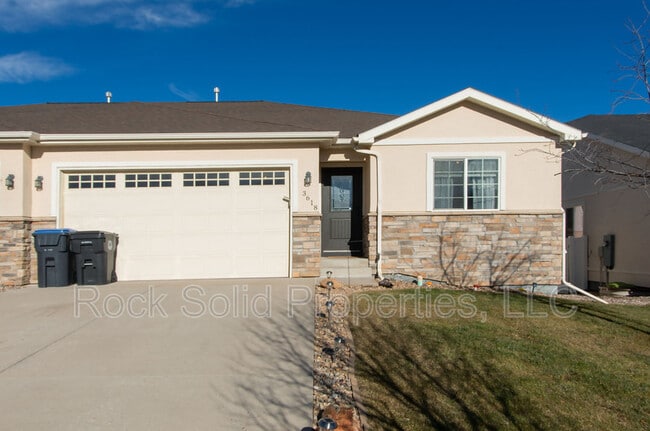 Building Photo - 3618 Woodhaven Dr