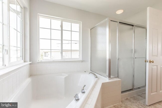 Building Photo - 12075 Serenity Pl