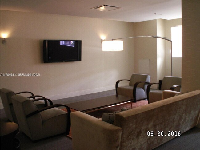 Building Photo - 3801 S Ocean Dr