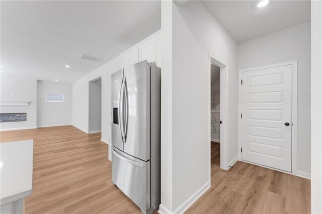 Building Photo - 2929 Sweet Red Cir