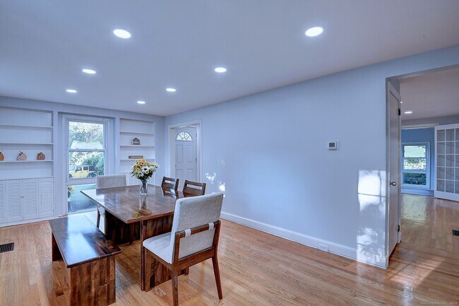 Building Photo - 204 Trout Brook Dr