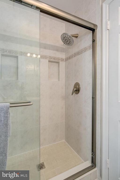 Building Photo - 26 Lily Pond Ct