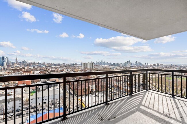 Building Photo - 500 Central Ave