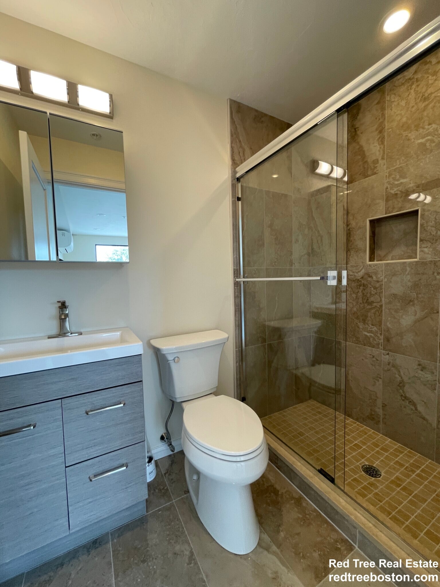 Building Photo - 1028a Commonwealth Ave