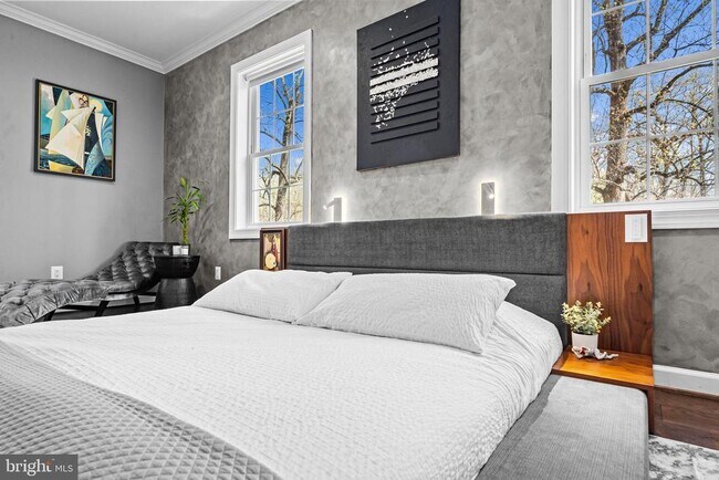 Building Photo - 3803 Estel Rd