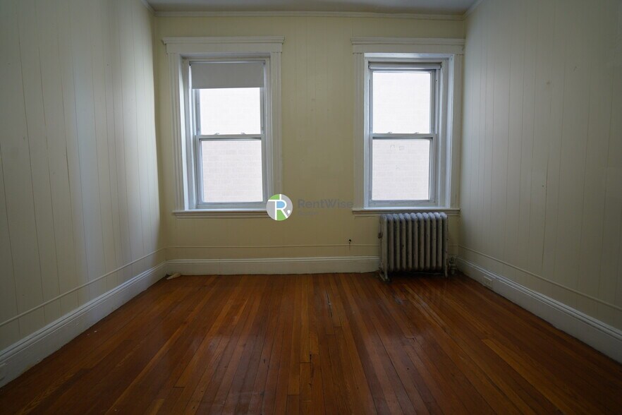 Building Photo - 1191 Boylston St