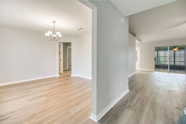 Building Photo - Beautiful property in highly desirable Lilian Woods Subdivision!