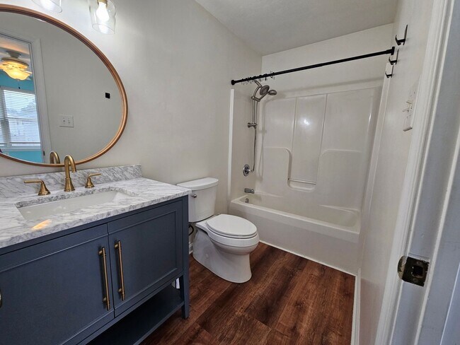 Building Photo - Ocean View East