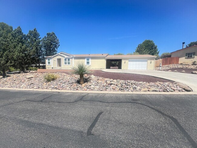Building Photo - HOUSE - CORNVILLE - OAK CREEK VALLEY