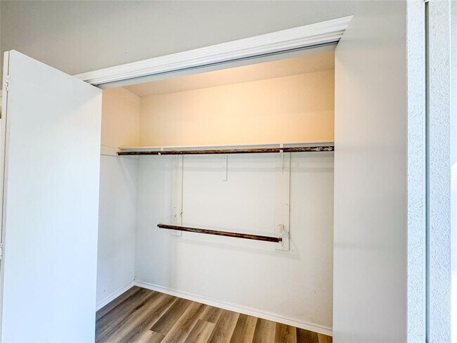 Building Photo - 2315 Windsong Trail