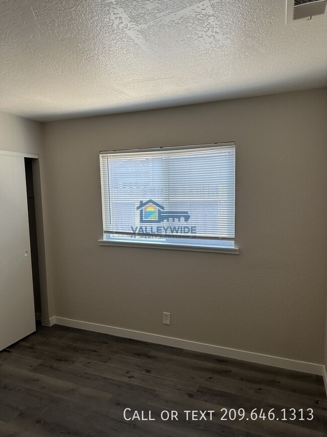 Building Photo - 9523 Cody Way
