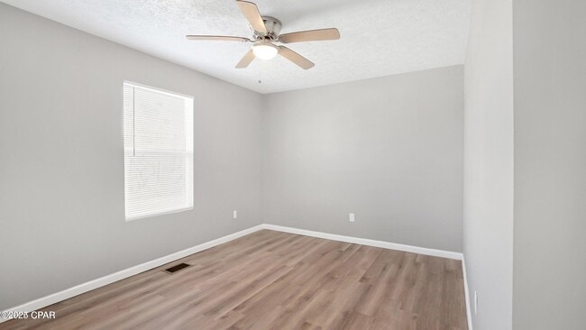 Building Photo - 1028 Spring Ave