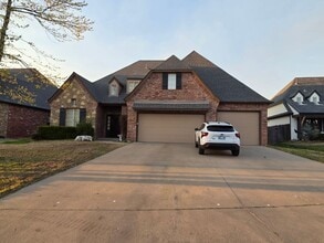 Building Photo - COMING SOON!!! AVAILABLE APRIL 1, 2026....BIXBY SCHOOLS!