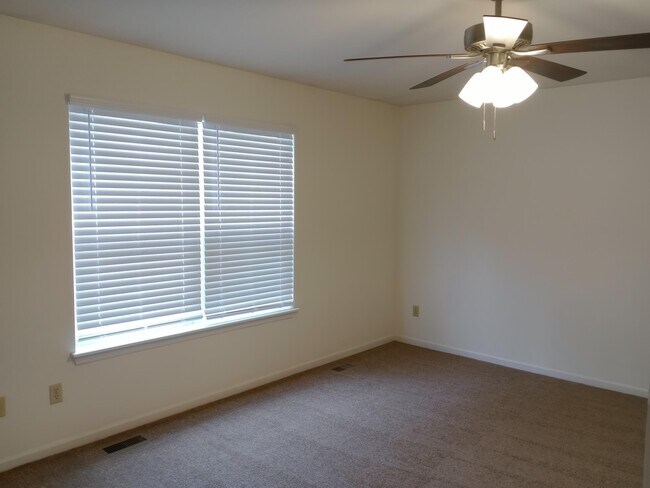 Building Photo - 3501 Delmar Ct