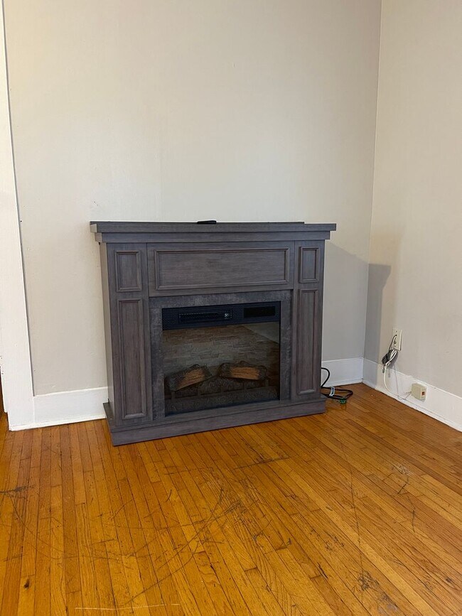 Building Photo - 609 Jefferson Blvd