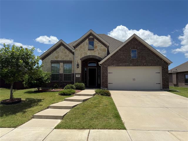 Primary Photo - 210 Jacaranda Dr