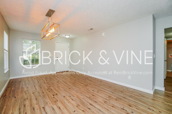Building Photo - 3879 Liriope St