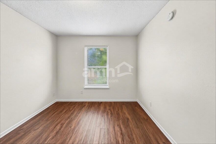 Building Photo - 9318 W Rising Sun Dr