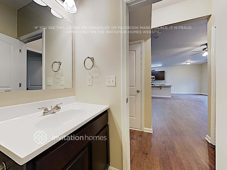 Building Photo - 146 Ivey Meadow Dr