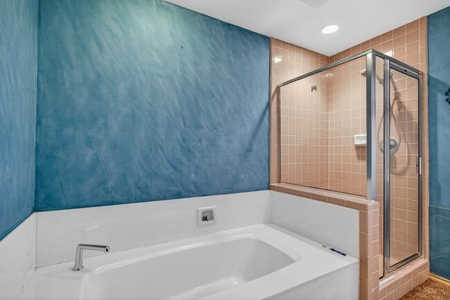 Building Photo - 1709 Castleford Rd