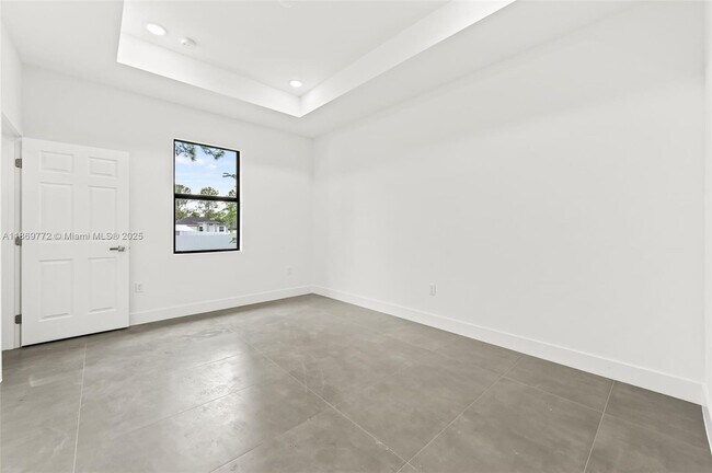 Building Photo - 3705-3737 37th St SW