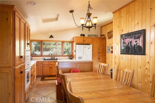 Building Photo - 930 Cameron Dr