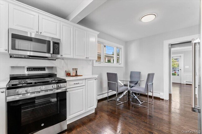 Building Photo - 33 Avenue B