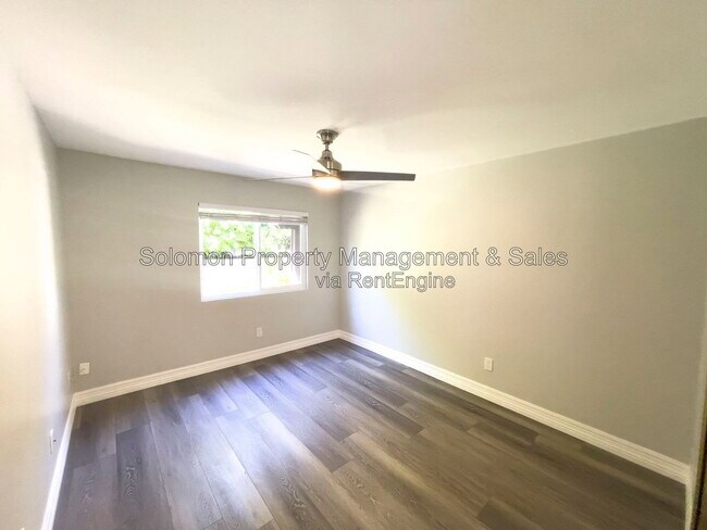 Building Photo - 1956 Palmer Dr