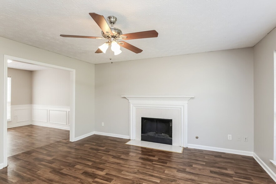 Building Photo - 2395 Hamilton Parc Ln NE