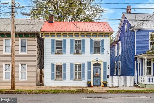 Building Photo - 222 S Raleigh St