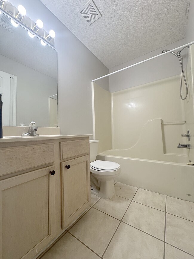 Building Photo - 7745 Shadowland Dr