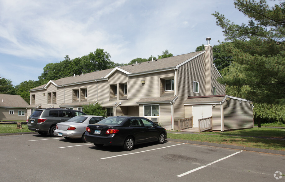 Primary Photo - Summer Brook Apartments