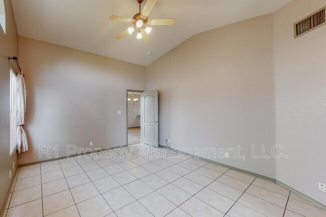 Building Photo - 745 Valley Meadows Dr