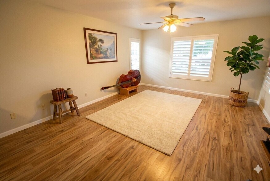 Building Photo - 25712 Hammet Cir