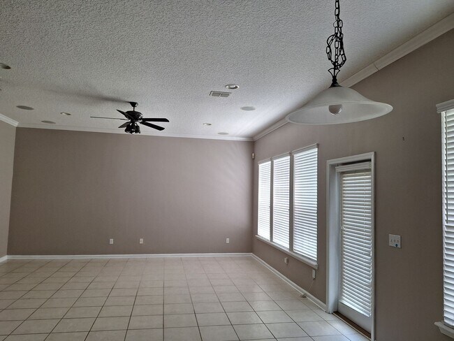 Building Photo - Single Family home in Mandarin