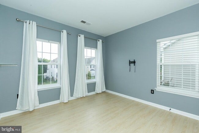 Building Photo - 249 Lord Fairfax St