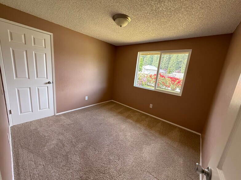 Bedroom #4 - 13016 16th St NE