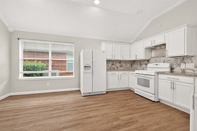 Building Photo - 5517 Autumn Ash Ln