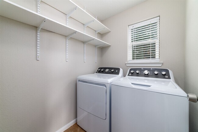 Building Photo - 3531 Red Meadows Dr