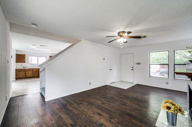 Building Photo - 12811 Hunting Bear