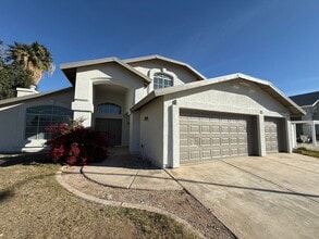 Building Photo - 4 BEDROOM IN RANCHO SERENO - FRESHLY REMODELED